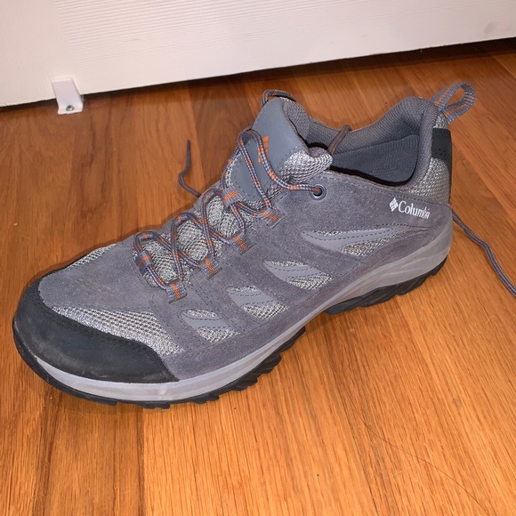Columbia Hiking Shoes - Picture 1 of 3